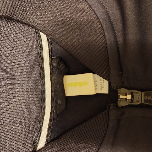 Adidas Neo crop jacket. - Picture 2 of 3